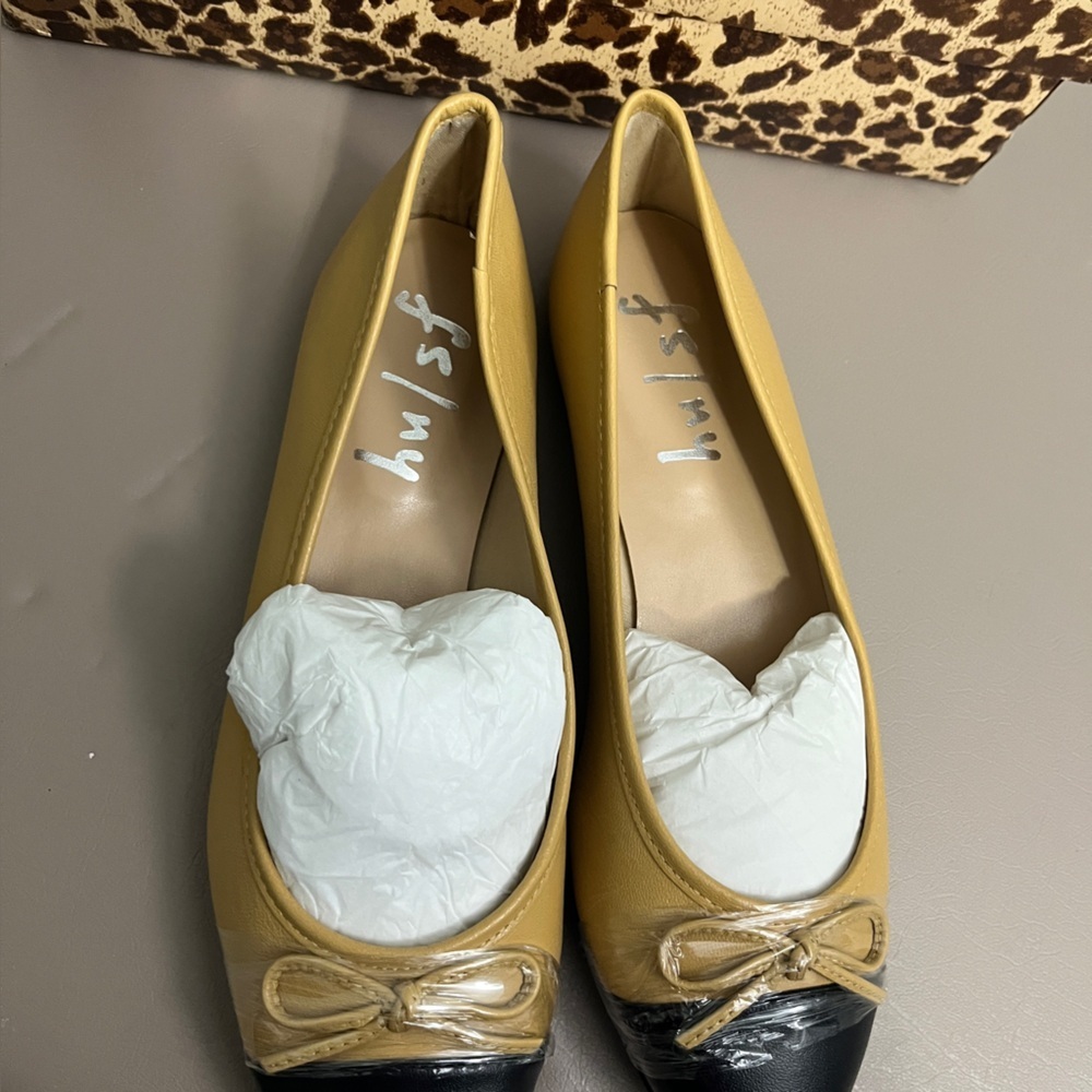 French Sole Tuckernuck Tan Black Flats Classic Color-Blocking ballet shoes - Picture 8 of 10